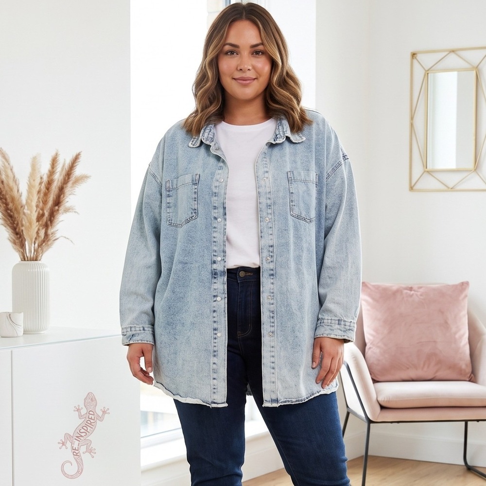 Boohoo‎ Womens Plus 24 Blue Acid Wash Oversized Denim Shacket Button Up Top